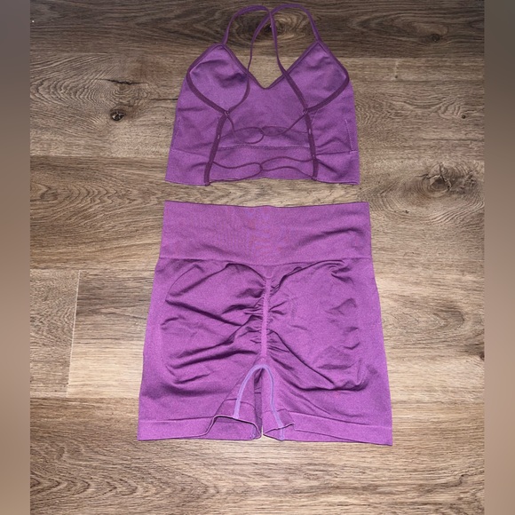 SHEIN Yoga Set - Size M - Picture 3 of 4